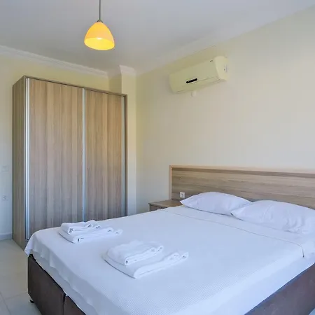 וילה Orka Crystal *