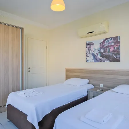 וילה Orka Crystal