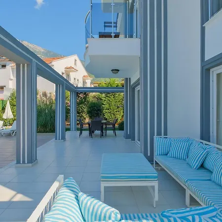 וילה Orka Crystal *