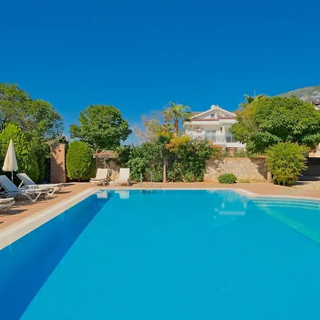 וילה Orka Crystal *