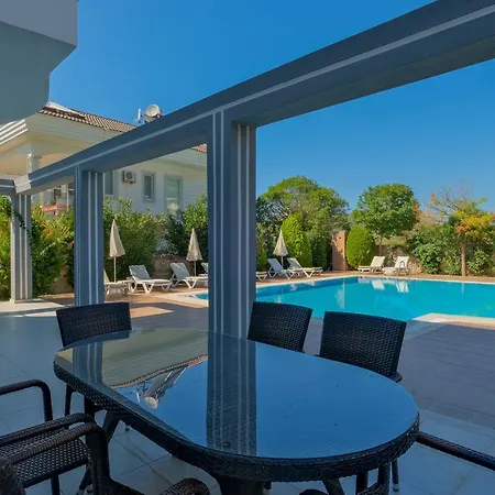 Orka Crystal Villa *