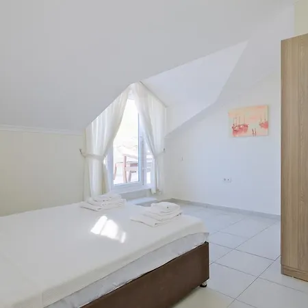 Βίλα Orka Crystal