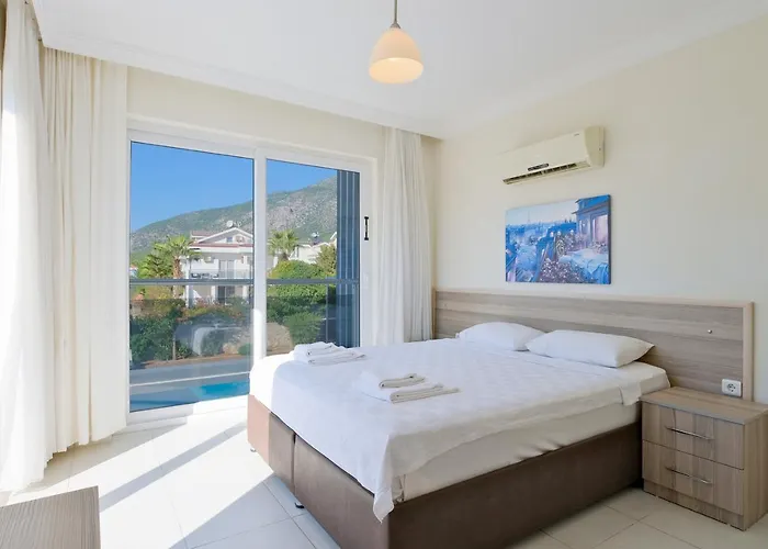 Orka Crystal Villa *