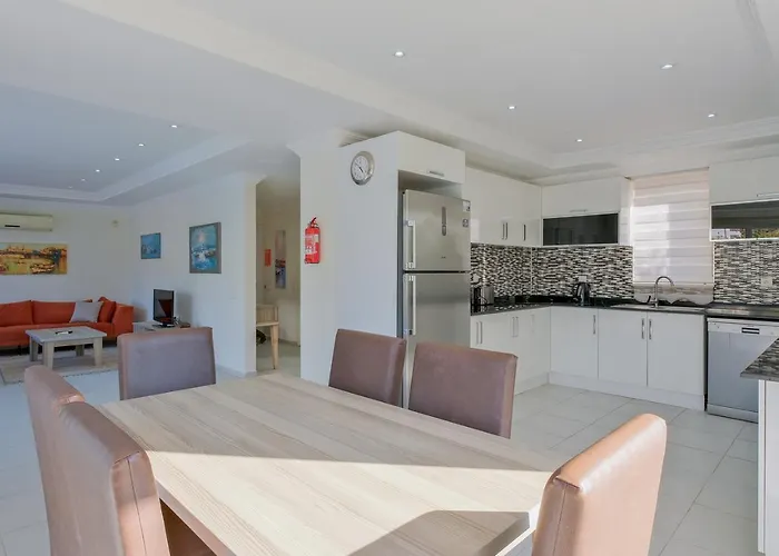 Orka Crystal Ölüdeniz